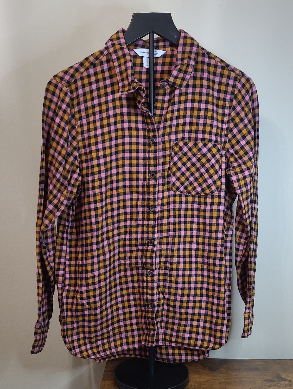 Old Navy Black/Pink/Orange Plaid Button-Up Flannel The Classic Shirt size Large